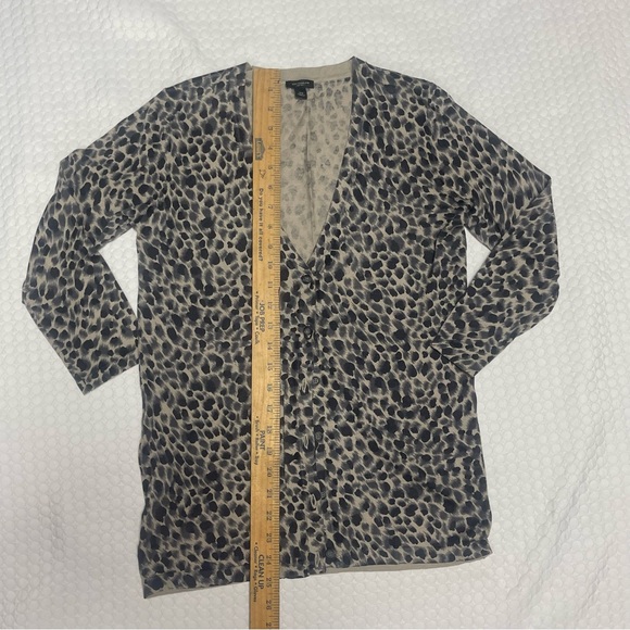 Ann Taylor. Sz XS. Silk Blend. Cheetah Print Cardigan. Excellent Condition π€©π€© - Picture 13 of 14